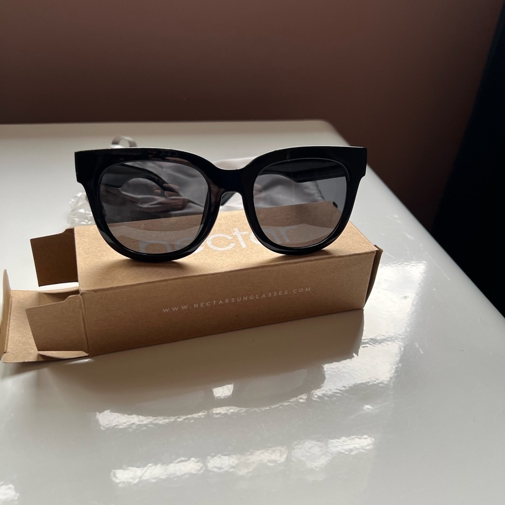 Nectar Black Oversized‎ Square Sunglasses
